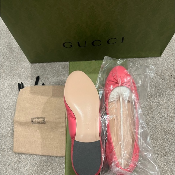 Gucci Women's Quilted Nappa Charlott Leather Ballet Flats - Picture 3 of 6